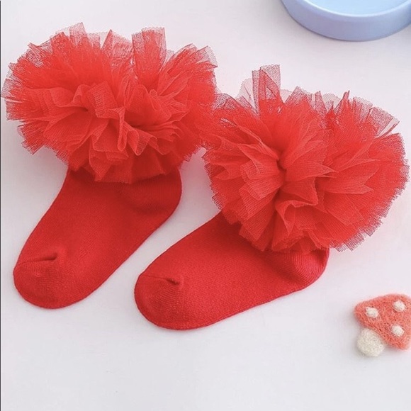 RED RUFFLE SOCKS - Picture 2 of 5